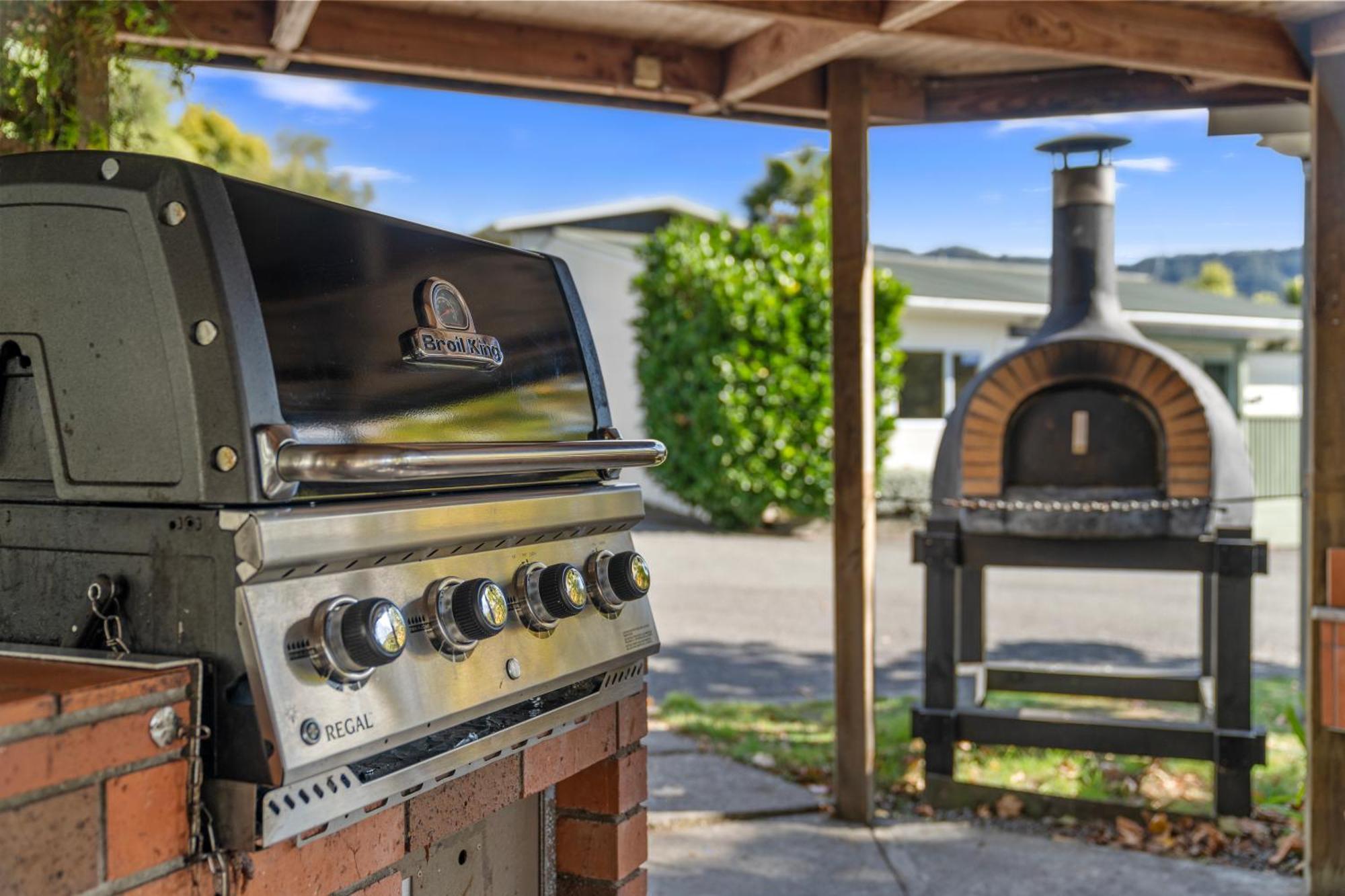 Tasman Holiday Parks Picton Exterior foto A gas grill