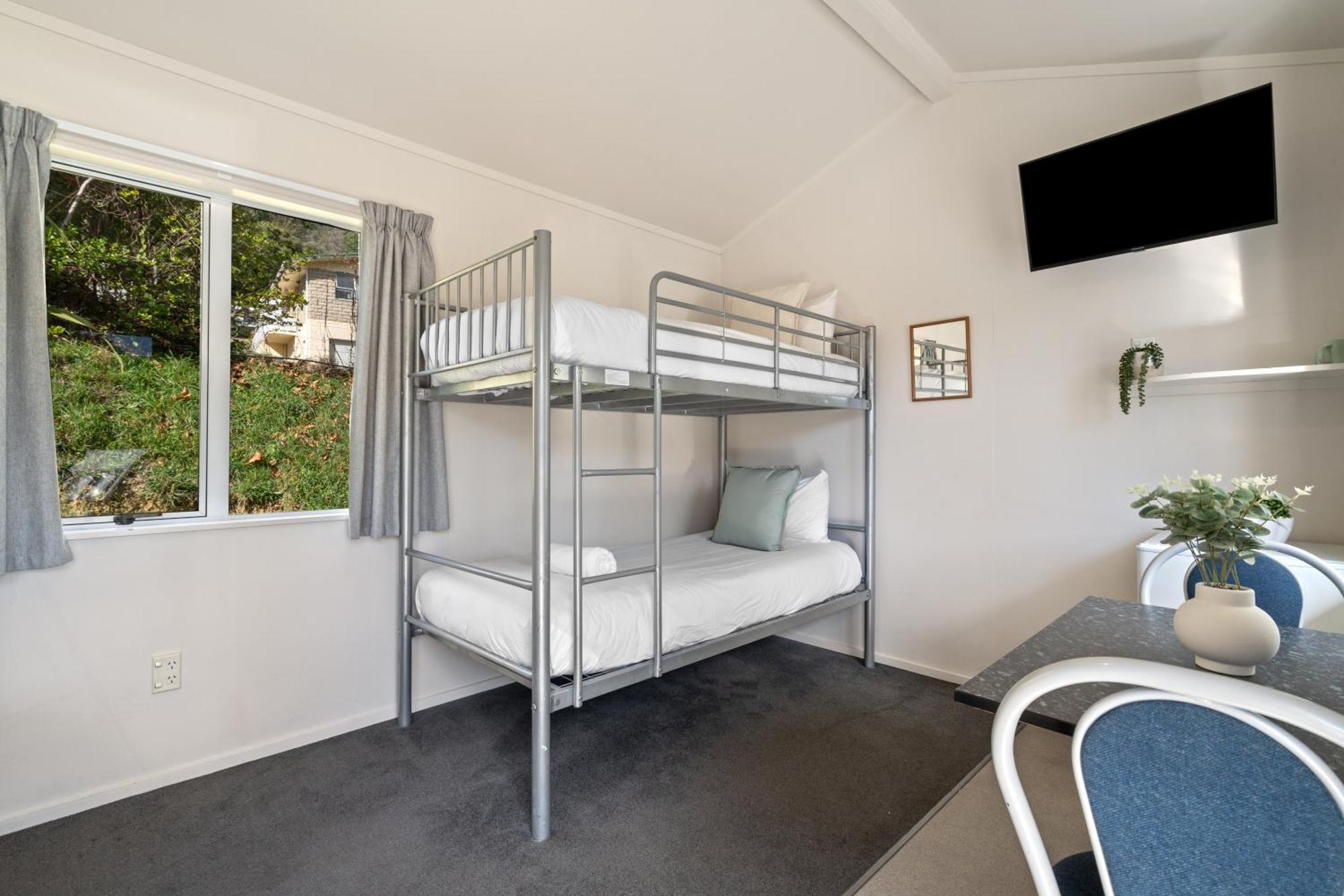 Tasman Holiday Parks Picton Exterior foto A bunk bed