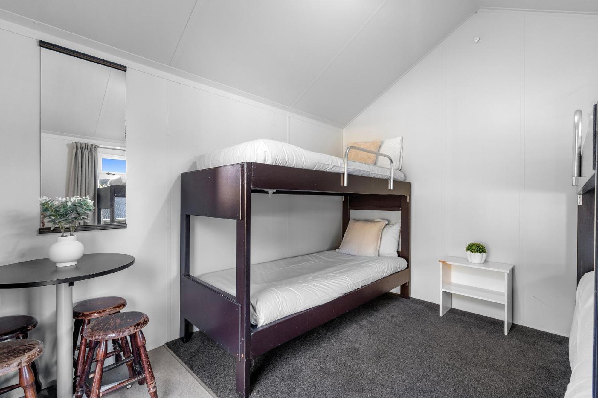 Tasman Holiday Parks Picton Exterior foto A bunk bed