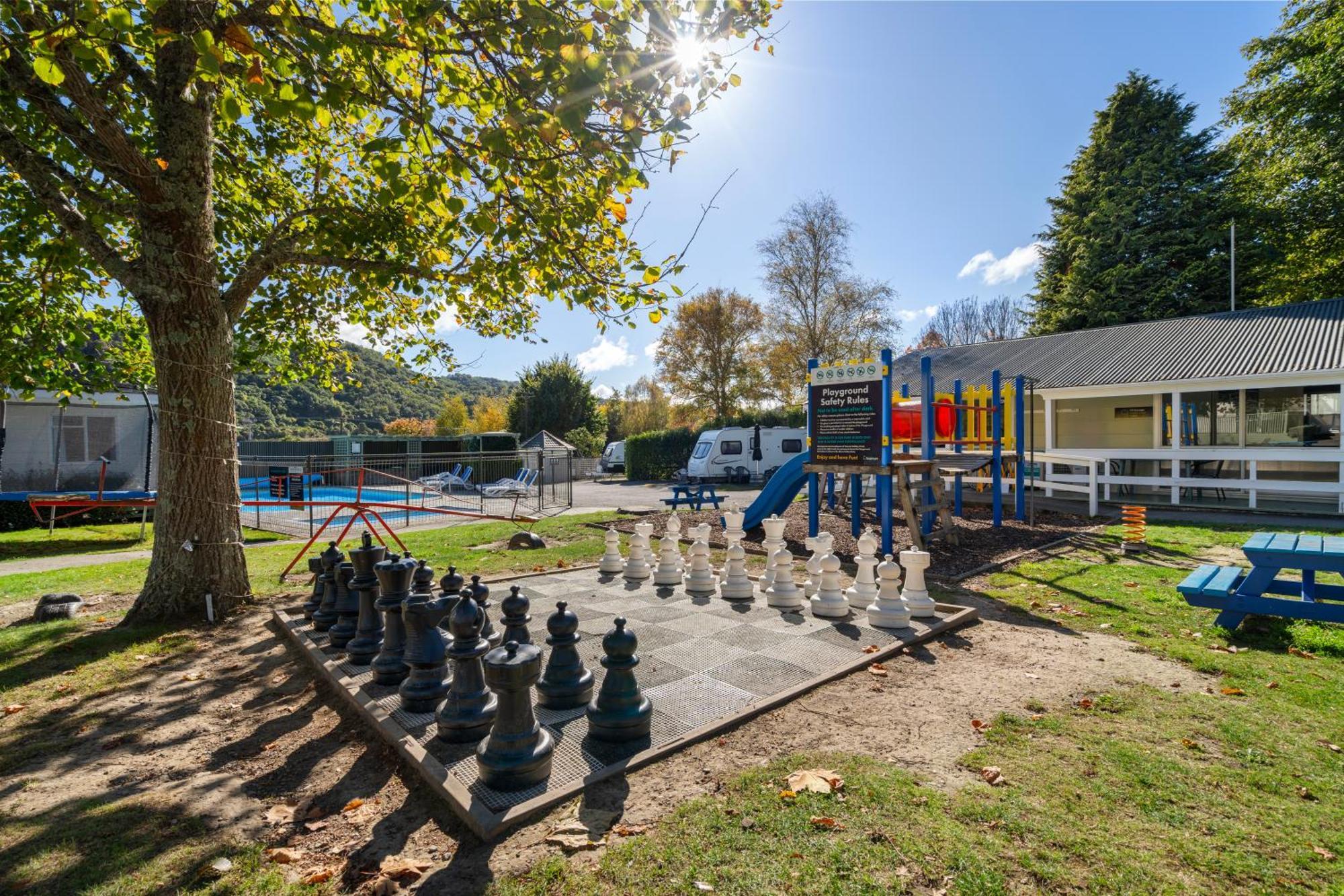 Tasman Holiday Parks Picton Exterior foto Playground at the park